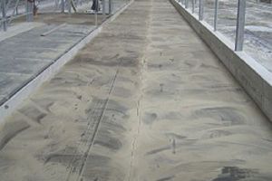 Kirchner Gussasphalt, Straßen- und Tiefbau GmbH - Referenzen Gussasphaltverlegung - Stallungen und Siloanlagen